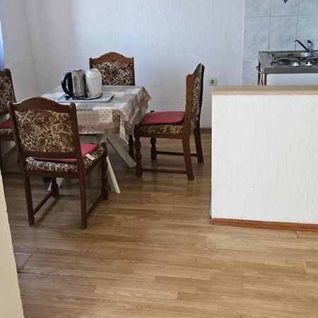 Apartments Hugo Malinska Zewnętrze zdjęcie