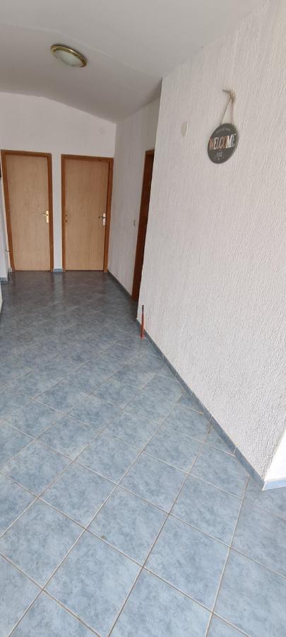 Apartments Hugo Malinska Zewnętrze zdjęcie