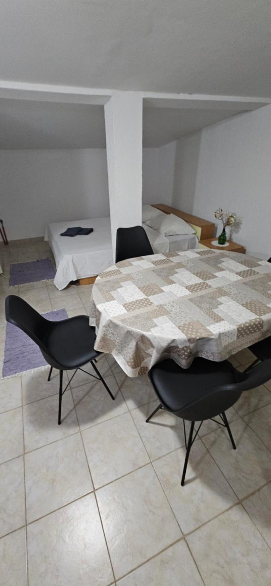 Apartments Hugo Malinska Pokój zdjęcie