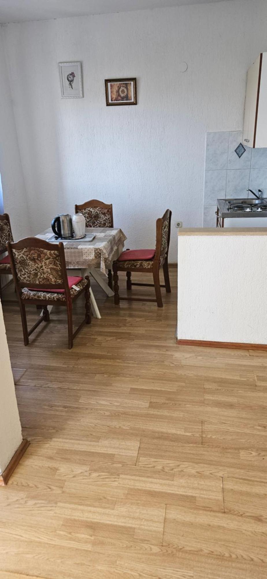 Apartments Hugo Malinska Zewnętrze zdjęcie